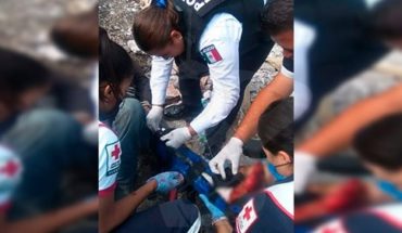 translated from Spanish: Scavenger gets hurt when a can that burned with garbage exploded