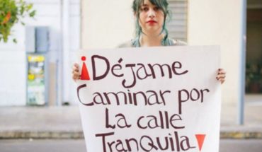 translated from Spanish: Street harassment: Mendoza runs with advantage