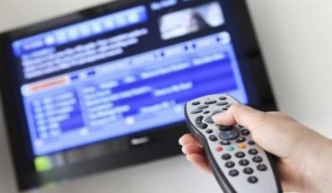 translated from Spanish: The “analogical blackout” is postponed: Government postpones the implementation of digital TV in 4 years, but increasing demands on the channels
