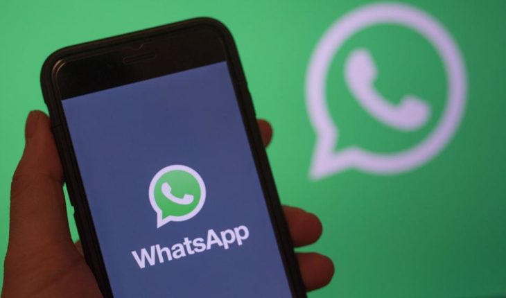translated from Spanish: The end-to-end encryption farce of WhatsApp