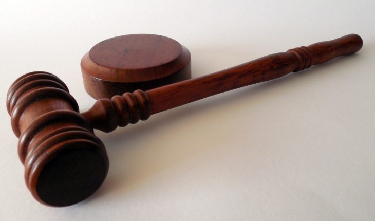 Judicatura destituye a juez federal por hostigamiento sexual