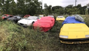 translated from Spanish: They left a classic Ferrari collection abandoned in a field