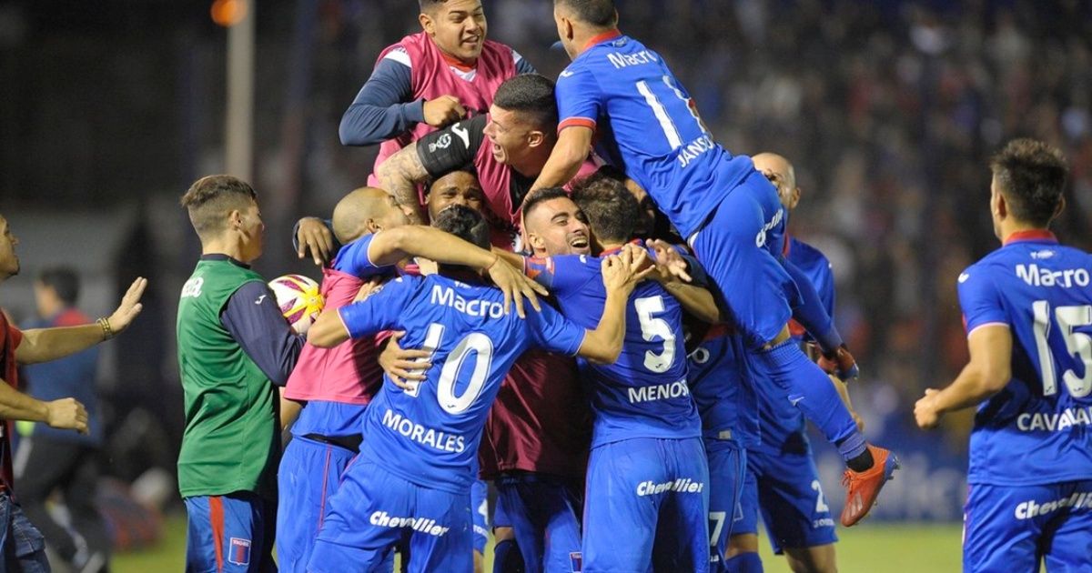 Tigre thrashed 5 a 0 a Atlético Tucumán and strokes the final of the Super League Cup