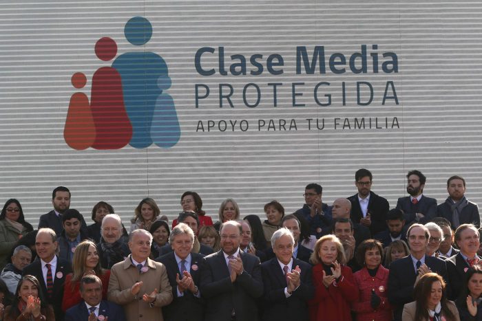 To end the "fears" of the population: Piñera launches the program "Protected middle class"