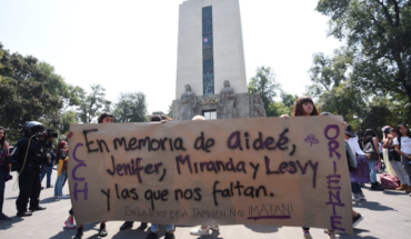 translated from Spanish: UNAM students March to demand greater security