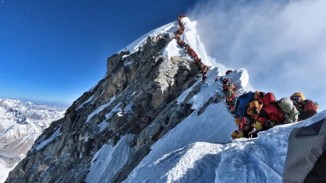 Why now you have to "ask for a turn" to climb Everest, the highest mountain in the world
