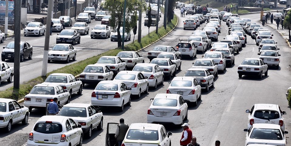 ¿Qué puntos bloqueará el movimiento de taxistas este lunes?