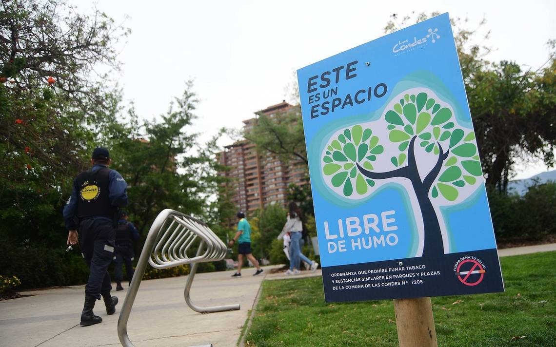 Anulan ordenanza municipal que prohibía fumar en Las Condes
