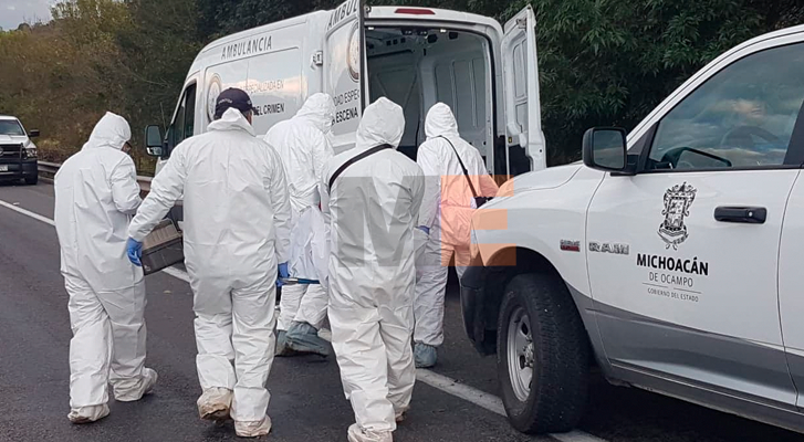 Cadáver baleado es hallado en la carretera libre Uruapan-Pátzcuaro