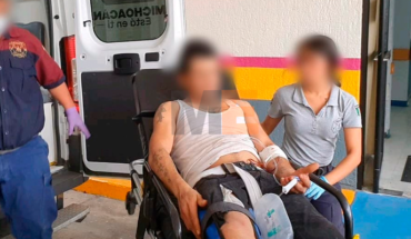 Es atacado a balazos cuando podaba el césped de su casa en Jacona, Michoacán