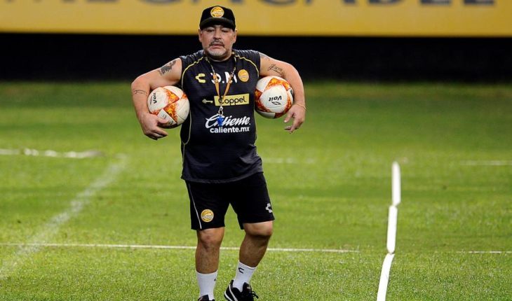 Familia quiere internar a Diego Maradona para tratar su salud mental