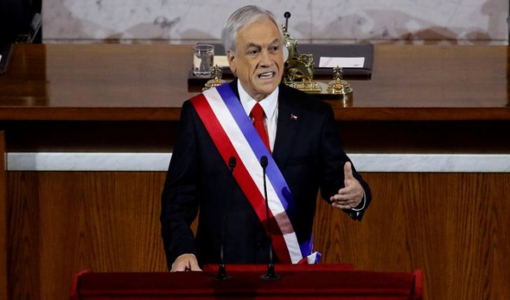 Piñera dijo que respetará acuerdo con la DC y defendió reducción del número de parlamentarios