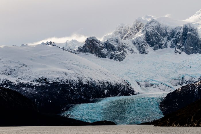 Primer estudio en su tipo en Chile analizó impactos del retroceso de glaciares en Cordillera de Darwin