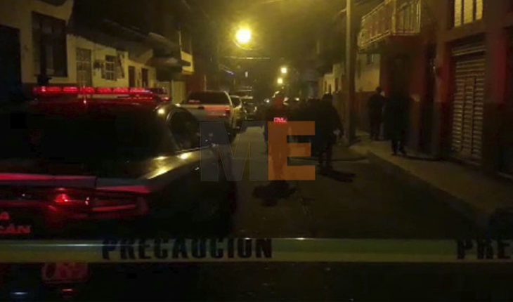 translated from Spanish: A few steps from his home, traffic police man is killed in Uruapan, Michoacán