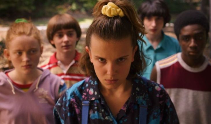translated from Spanish: Announce a game of stranger things inspired by Pokémon Go