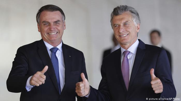 Argentina and Brazil negotiate the creation of a common currency