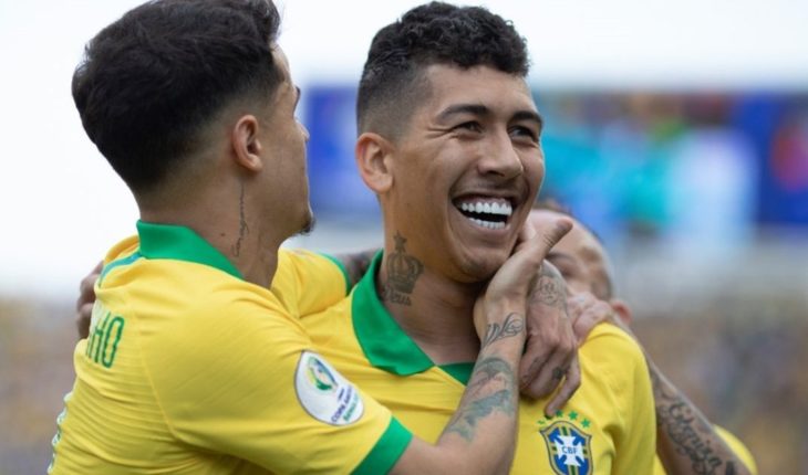 translated from Spanish: Brazil crushed Peru 5-0 and helped Argentina’s standings
