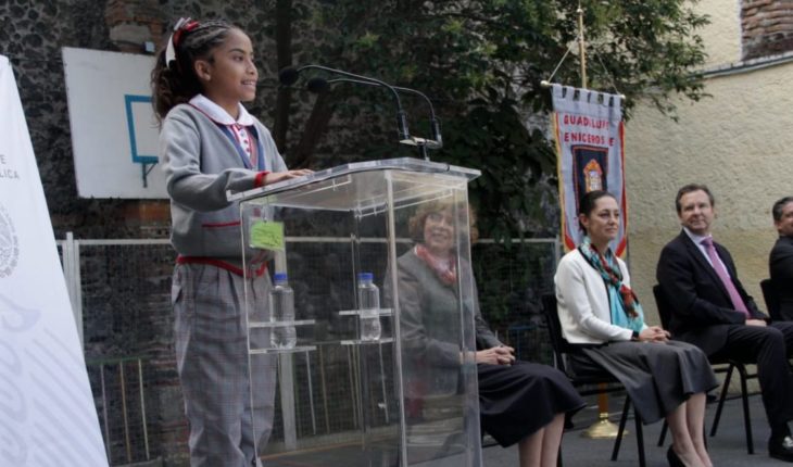 translated from Spanish: Girls can wear pants and kids skirt in CDMX schools