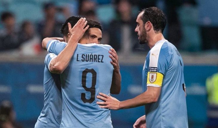 translated from Spanish: Japan surprises and draws 2-2 with Uruguay in Copa America