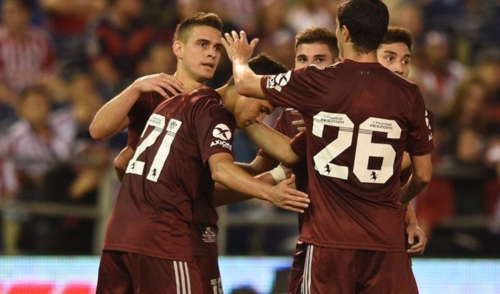 translated from Spanish: River beat Chivas 5-1 in his first friendly of the season