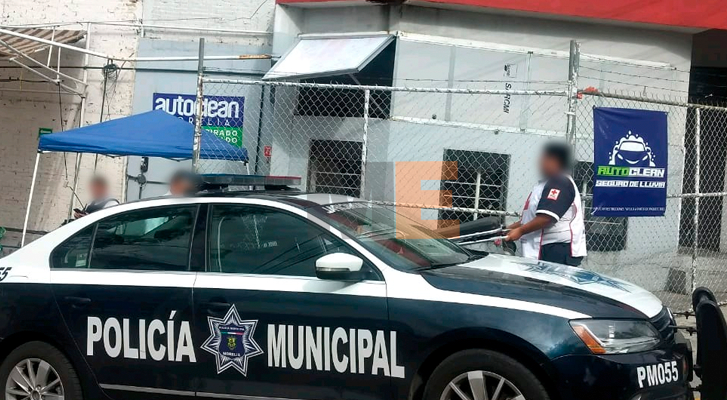 They shot the worker of a carwash in attempted robbery in Morelia, Michoacán