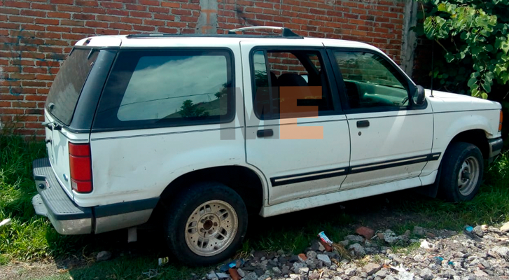 Aseguran camioneta que traía pistola, balas y droga en Morelia, Michoacán
