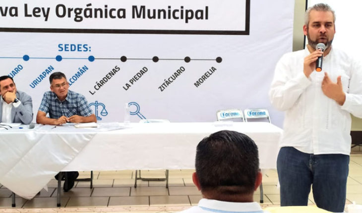 Congreso debe respetar y fortalecer la autonomía municipal, afirma Ramírez Bedolla