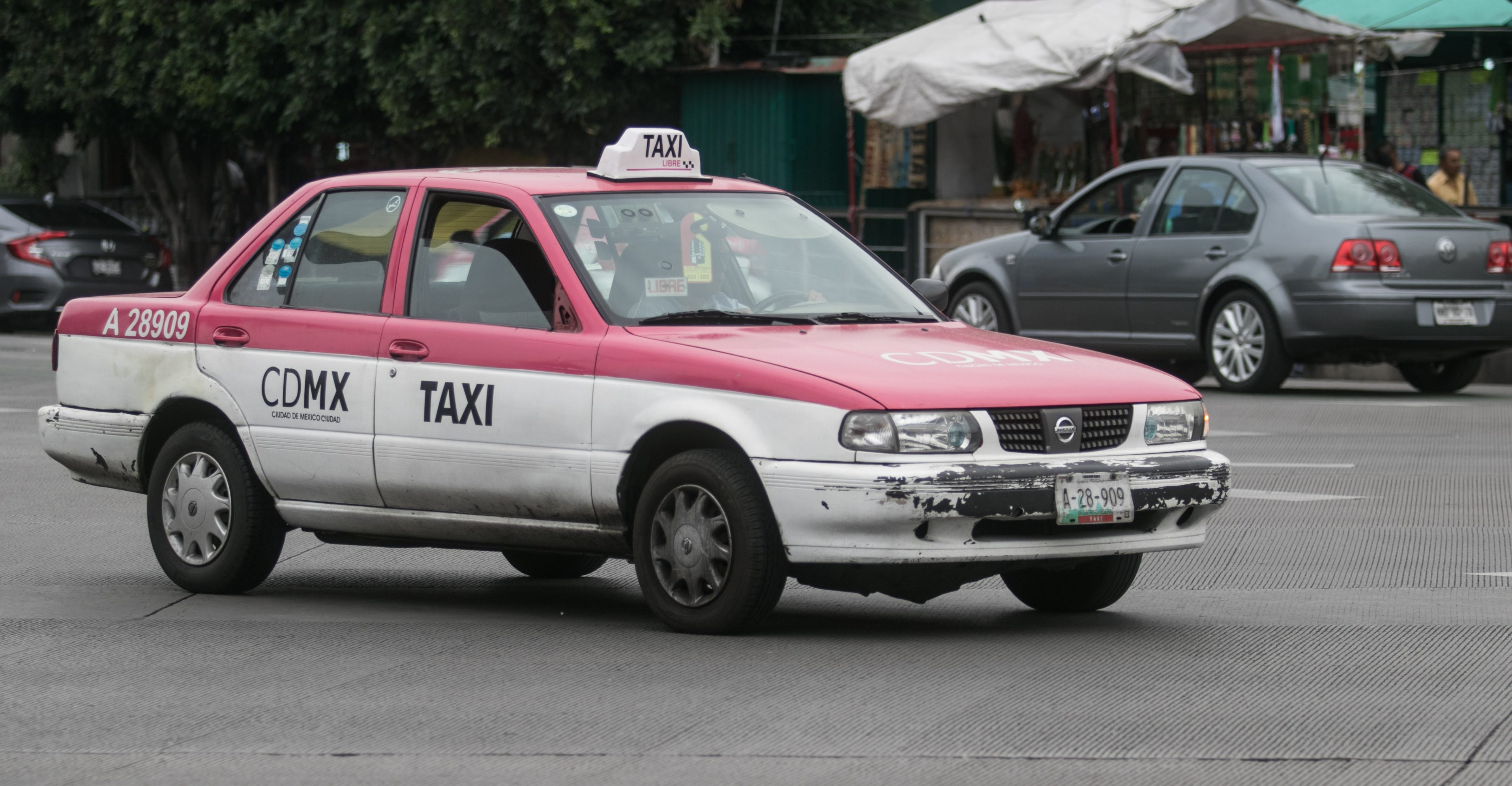 Dos taxistas de CDMX fingen discusión para secuestrar a tres menores