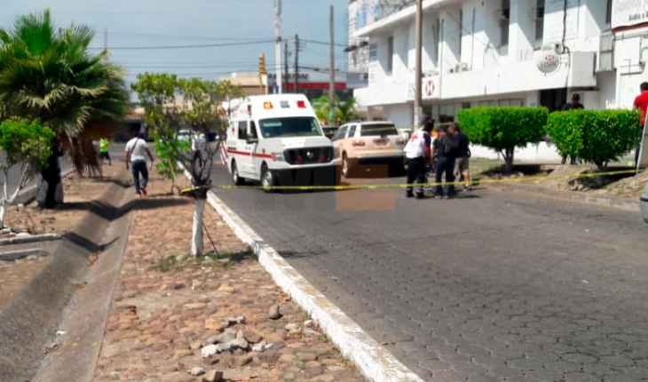Empresario ferretero es herido de bala en un intento de robo en Lázaro cárdenas, Michoacán