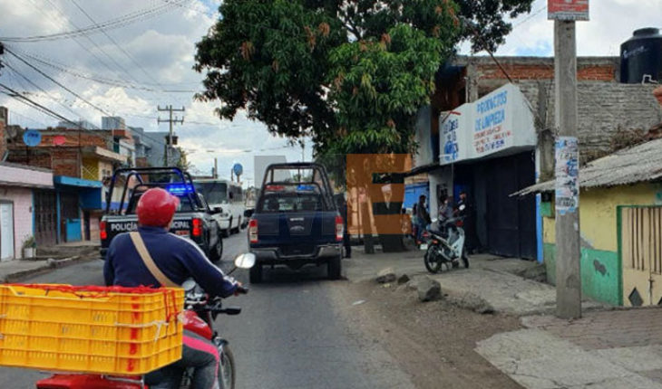 Madre e hijo son baleados adentro de su negocio en Zamora, Michoacán