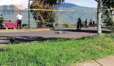 Motociclista muere al derrapar su unidad en Los Reyes, Michoacán