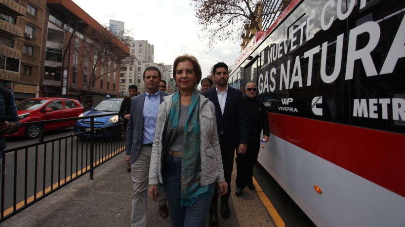 Presentan primer bus a "gas natural" para RED en la RM