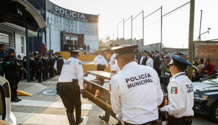 Rinden homenaje a policía moreliana, caída durante su labor