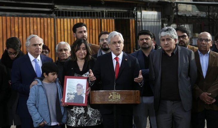 Sebastián Piñera firma proyecto de ley