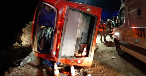 Volcamiento de microbús en Colina habría dejado al menos 3 personas fallecidas