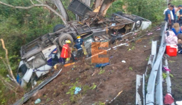translated from Spanish: Bus crashes and 11 passengers die in Compostela, Nayarit