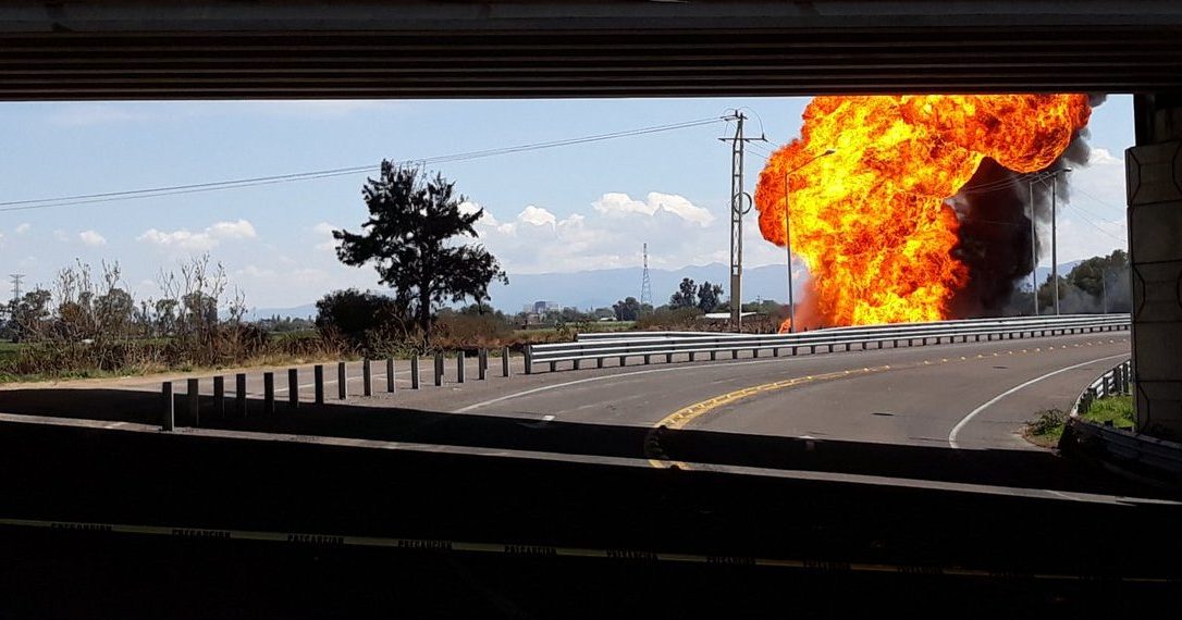 Explosion in Pemex pipeline leaves three injured in Guanajuato