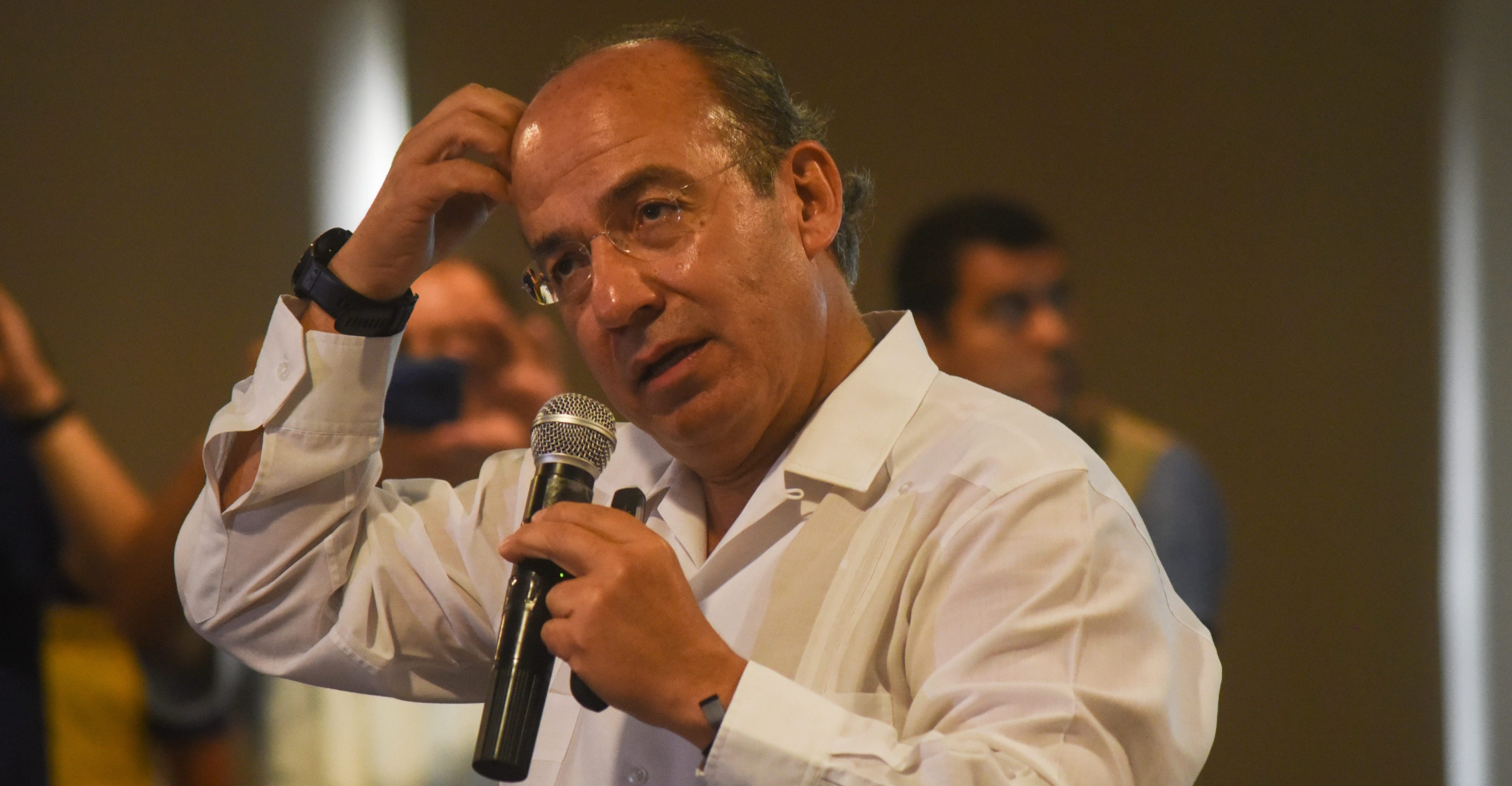 "Mexico Goes Without Authority": Calderón Criticizes Insecurity