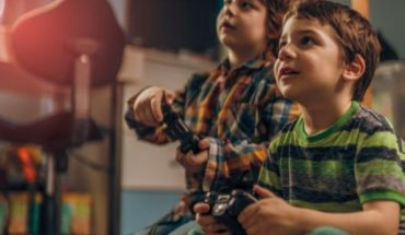 translated from Spanish: “Our children emptied our bank account by playing FIFA” (and how to prevent that from happening to you)