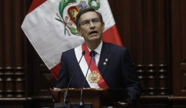 translated from Spanish: Peru’s president seeks to cut his term of office and congressmen to hold new general elections