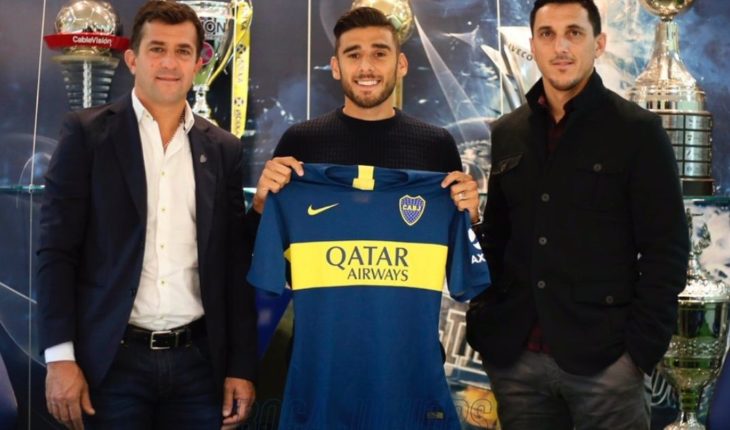 translated from Spanish: Salvio already sports the colors of Boca and was presented with sketch included