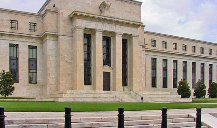 translated from Spanish: Suspense over: Fed lowers interest rate for first time since 2008