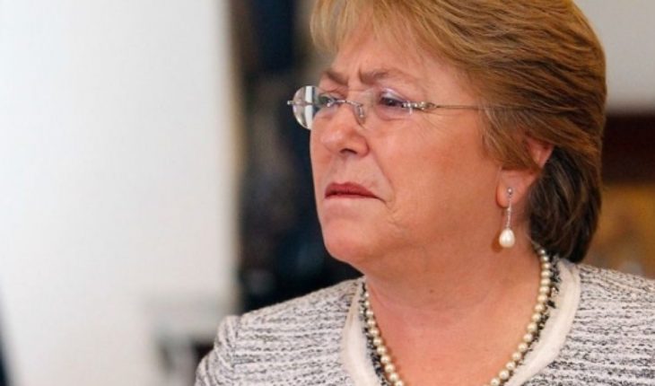 translated from Spanish: The Ghost of Bachelet Who Rounds and Unsettles in the Former New Majority