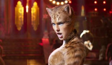 translated from Spanish: The Story of Cats, the Bizarre Musical by James Corden and Taylor Swift