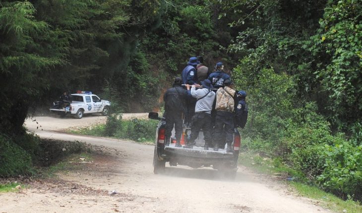 translated from Spanish: Villagers denounce armed group advance in Guerrero