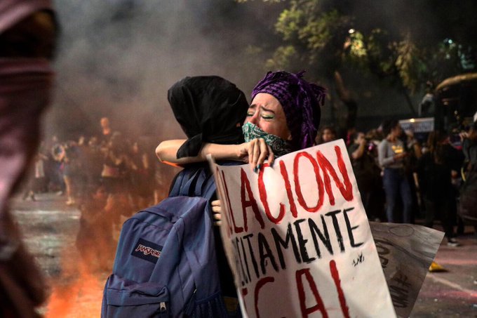 “Qué tiene que ver un movimiento de mujeres con la destrucción”: AMLO