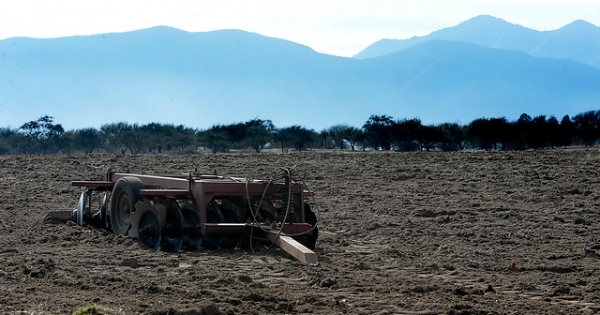 Ante sequía extraordinaria Aguas Andinas solicita declarar zona de escasez hídrica en cuenca del Maipo