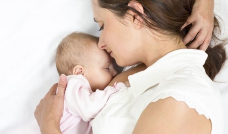 Conversatorio interdisciplinario analiza “la lactancia materna más allá de la maternidad”