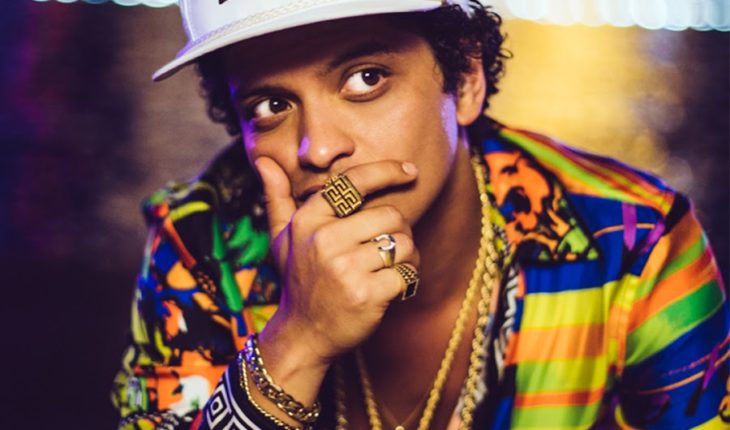 El nuevo material de Bruno Mars será otra colaboración
