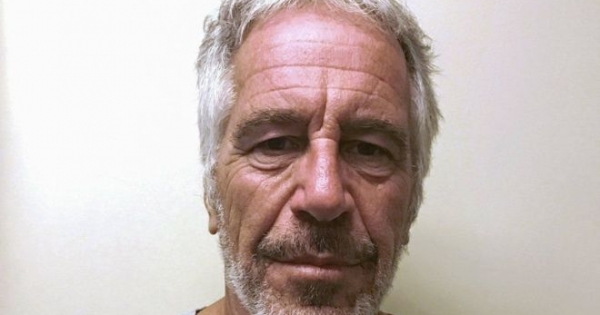 Encuentran muerto en su celda a Jeffrey Epstein, el multimillonario acusado de tráfico sexual